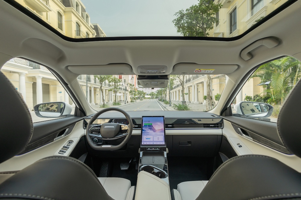 Nội thất của mẫu J5 Super Hybrid System (SHS).