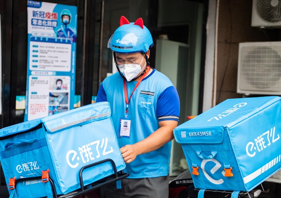 Sự tiện lợi đang khơi dậy những nhu cầu tiêu dùng trước đây thường bị bỏ qua. Ảnh: Xinhua