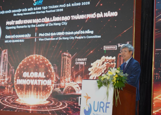 Phó Chủ tịch UBND TP. Đà Nẵng Hồ Quang Bửu, phát biểu khai mạc SURF 2026. Ảnh Ngô Anh Văn.