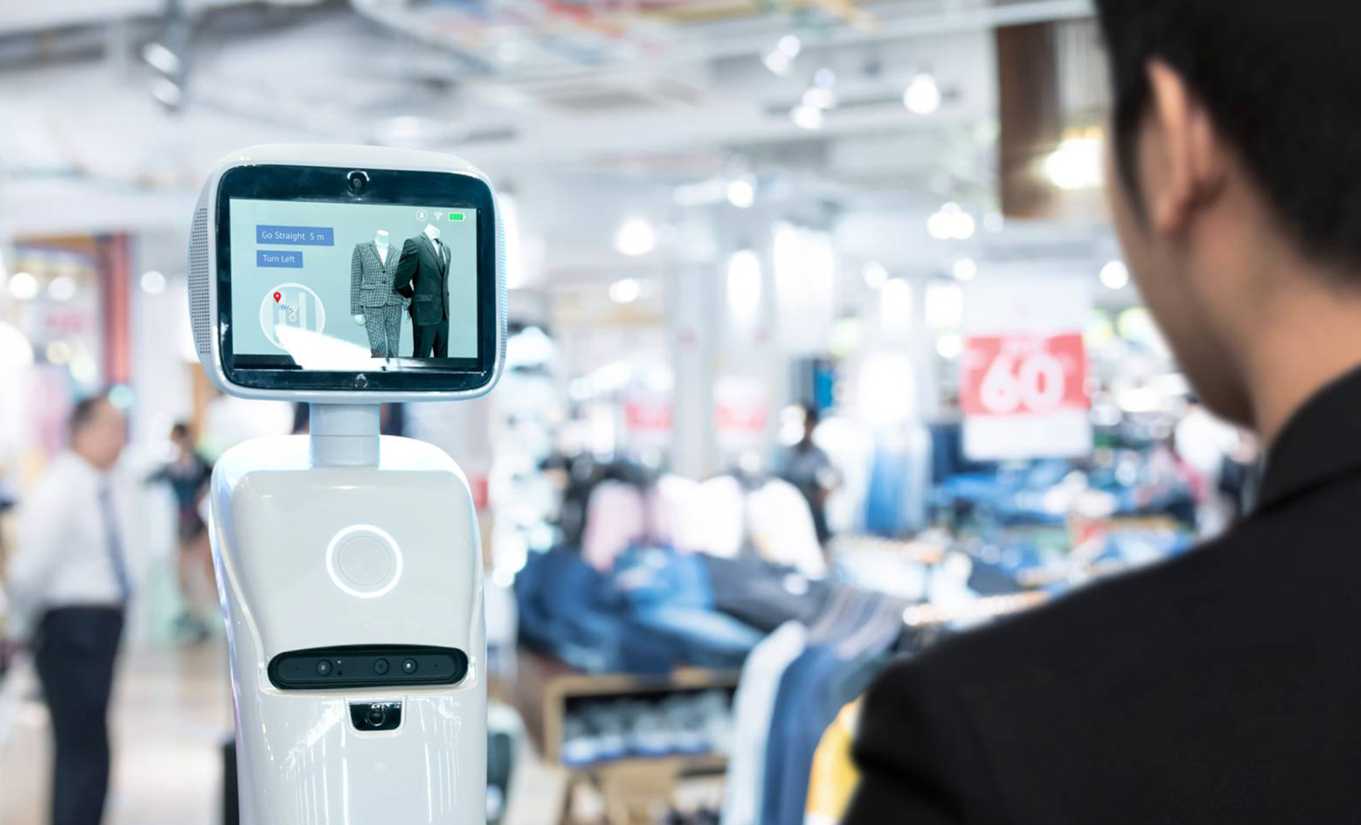 AI không thay thế yêu cầu nâng cao chuyên môn mà ngược lại, càng khiến người lao động phải củng cố năng lực nghiệp vụ. Ảnh minh họa