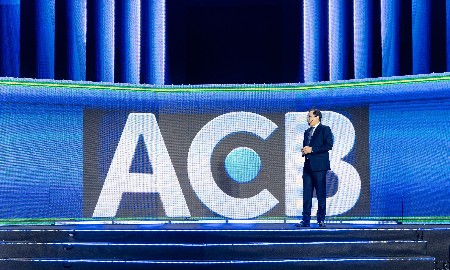 Tổng giám đốc ACB “đóng vai” hộ kinh doanh, kể câu chuyện chuyển đổi số bằng trải nghiệm thực tế