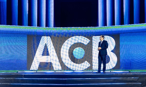 Tổng giám đốc ACB “đóng vai” hộ kinh doanh, kể câu chuyện chuyển đổi số bằng trải nghiệm thực tế