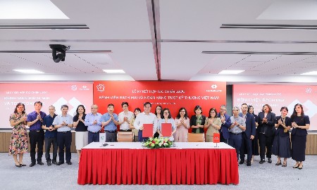 Bệnh viện Bạch Mai và Techcombank hợp tác xây dựng hệ sinh thái tài chính y tế hiện đại