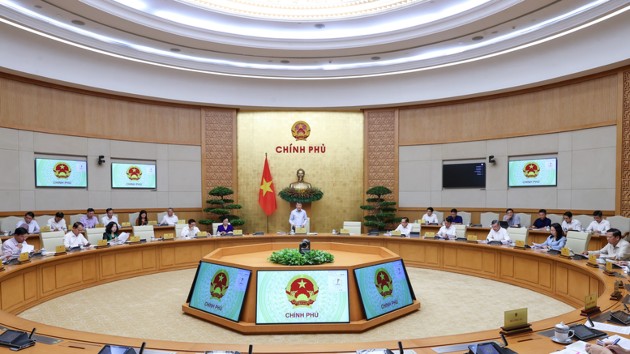 PM urges ministries to finalize bills, preventing bottlenecks for businesses