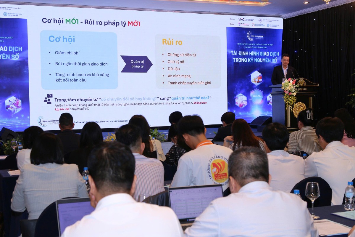 Hội nghị “Chuyển đổi số trong giao dịch mua bán hàng hoá: từ từng phần đến toàn diện”. Ảnh: VIAC.
