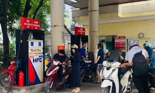 Xăng dầu đồng loạt tăng giá