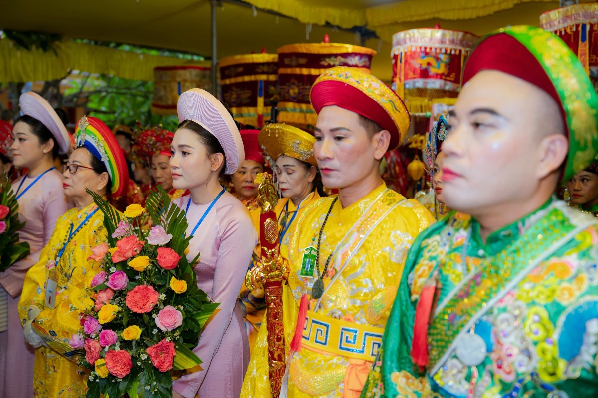 Các nghi thức truyền thống được gìn giữ trong Lễ hội Điện Huệ Nam. Ảnh: UBND TP Huế