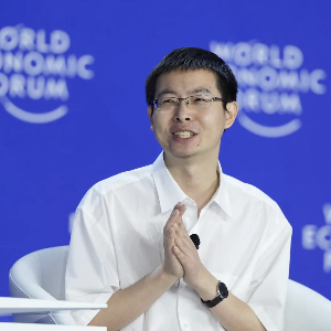Ông Wang Xingxing, nhà sáng lập Unitree - Ảnh: VCG/Getty/Forbes.