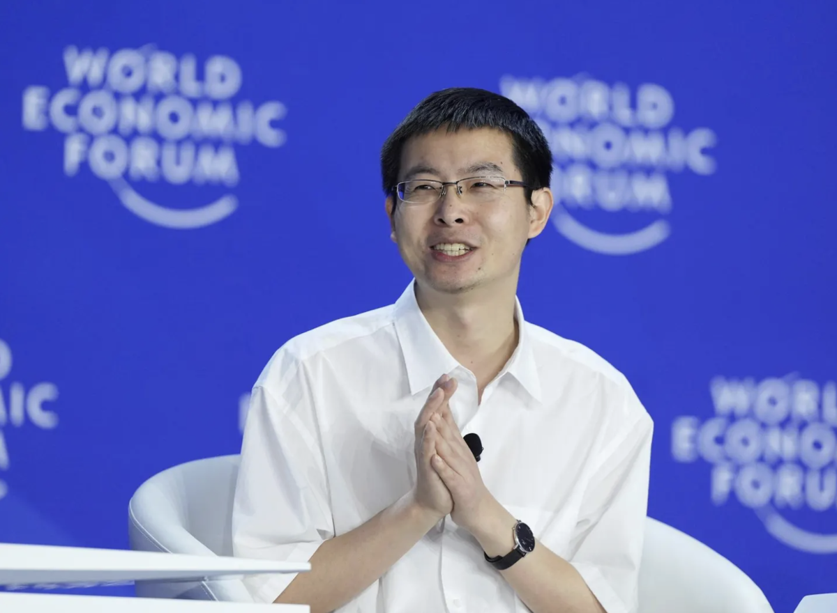 Ông Wang Xingxing, nhà sáng lập Unitree - Ảnh: VCG/Getty/Forbes.