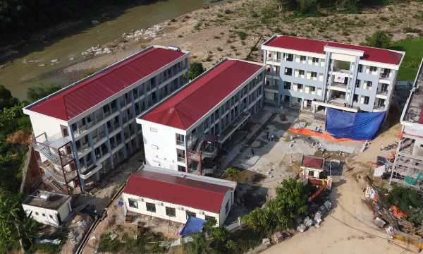 Gấp rút hoàn thiện trường nội trú vùng biên, sẵn sàng đón học sinh năm học mới