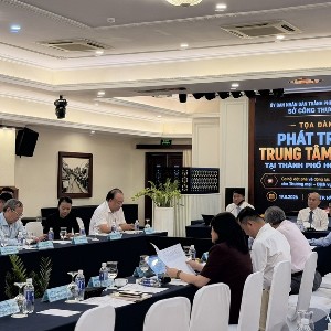 Tọa đàm “Phát triển Trung tâm Outlet tại Thành phố Hồ Chí Minh – Cơ hội đột phá và động lực tăng trưởng mới cho Thương mại – Dịch vụ – Du lịch” . Ảnh: Nguyệt Hà.