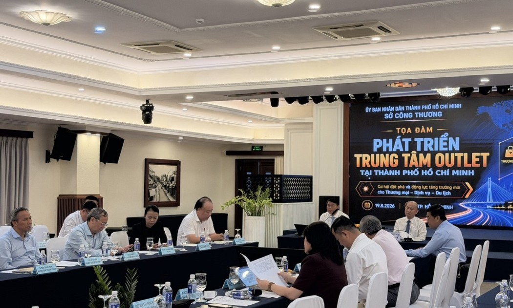 Tọa đàm “Phát triển Trung tâm Outlet tại Thành phố Hồ Chí Minh – Cơ hội đột phá và động lực tăng trưởng mới cho Thương mại – Dịch vụ – Du lịch” . Ảnh: Nguyệt Hà.