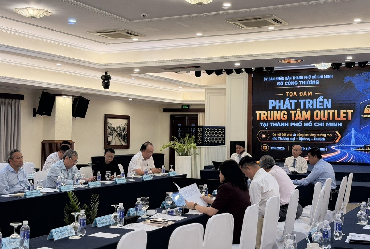 Tọa đàm “Phát triển Trung tâm Outlet tại Thành phố Hồ Chí Minh – Cơ hội đột phá và động lực tăng trưởng mới cho Thương mại – Dịch vụ – Du lịch” . Ảnh: Nguyệt Hà.