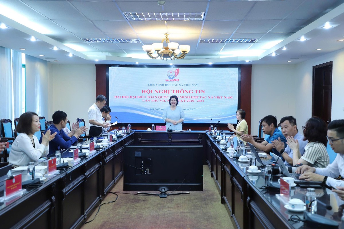 Quang cảnh hội nghị. Ảnh Ban tổ chức.