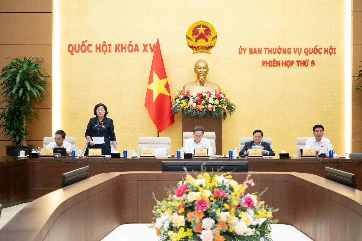Ủy ban Thường vụ Quốc hội đồng ý trình Quốc hội thông qua nghị quyết giảm 30% thuế cho cá nhân, doanh nghiệp doanh thu dưới 10 tỉ đồng. Ảnh: Quochoi.vn