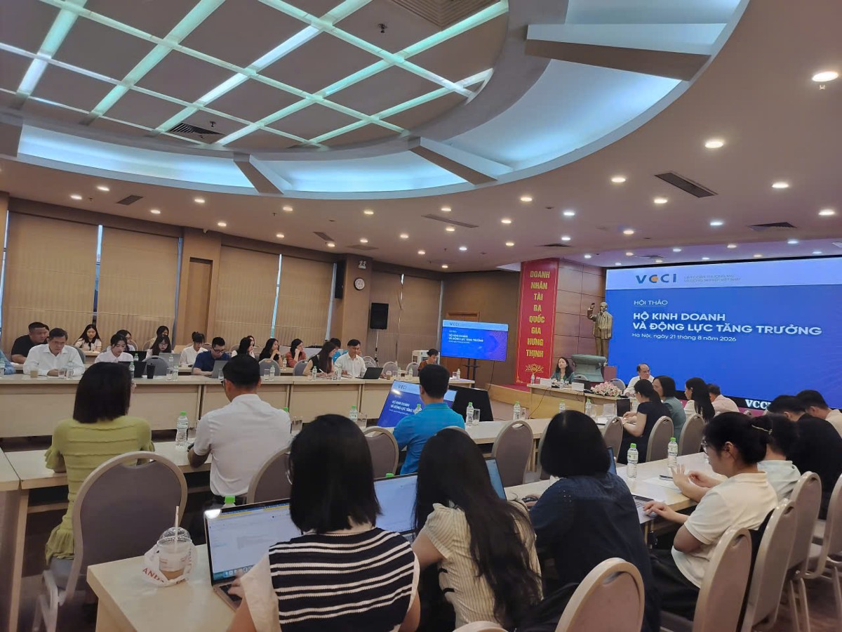 Hội thảo “Hộ kinh doanh và động lực tăng trưởng”. Ảnh: Vũ Khuê.