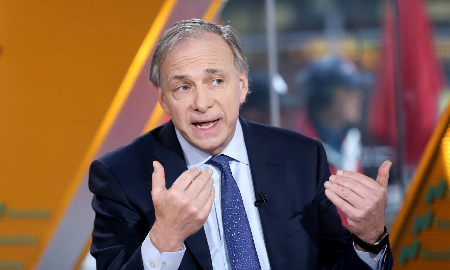Ray Dalio cảnh báo về khủng hoảng nợ Mỹ, khuyên nhà đầu tư giữ vàng và bitcoin