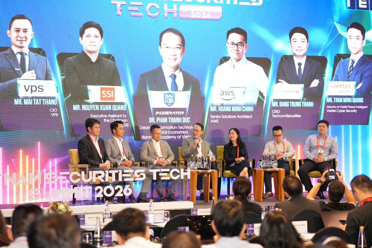 Phiên thảo luận tại Hội thảo và Triển lãm chuyển đổi số ngành chứng khoán. Ảnh: IEC Group