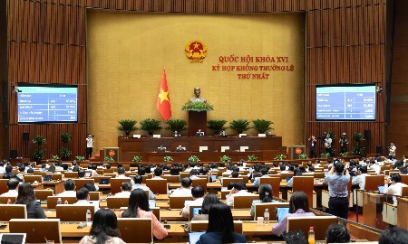 Quốc hội biểu quyết thông qua Luật Phổ biến, giáo dục pháp luật (sửa đổi). Ảnh: Cổng Thông tin điện tử Quốc hội.