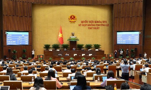 Quốc hội biểu quyết thông qua Luật Phổ biến, giáo dục pháp luật (sửa đổi). Ảnh: Cổng Thông tin điện tử Quốc hội.
