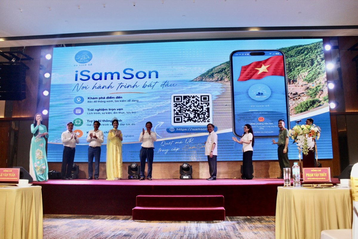 Ra mắt sản phẩm iSam Son. Ảnh: Chu Khôi.