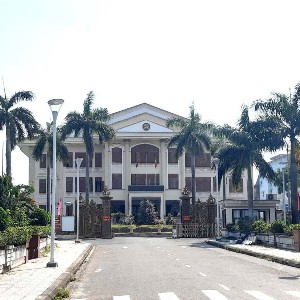 Các cơ sở nhà, đất dôi dư được khai thác theo cơ chế đặc thù nhằm hạn chế tình trạng bỏ không, xuống cấp. Ảnh: Ngọc Vũ