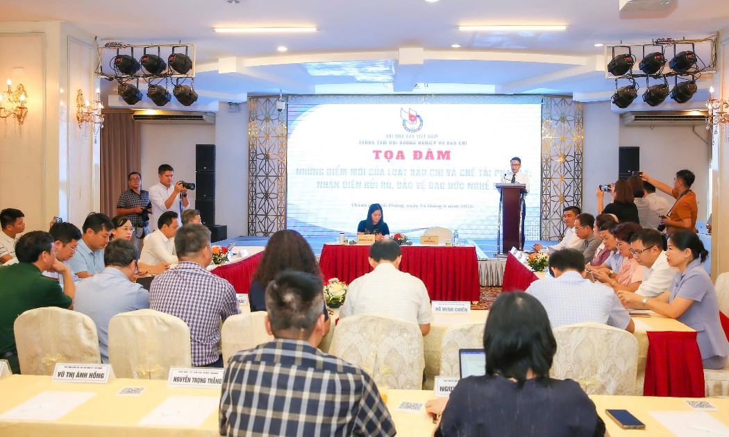 Toạ đàm “Những điểm mới của Luật Báo chí và chế tài pháp lý: Nhận diện rủi ro, bảo vệ đạo đức nghề báo”. Ảnh: BTC
