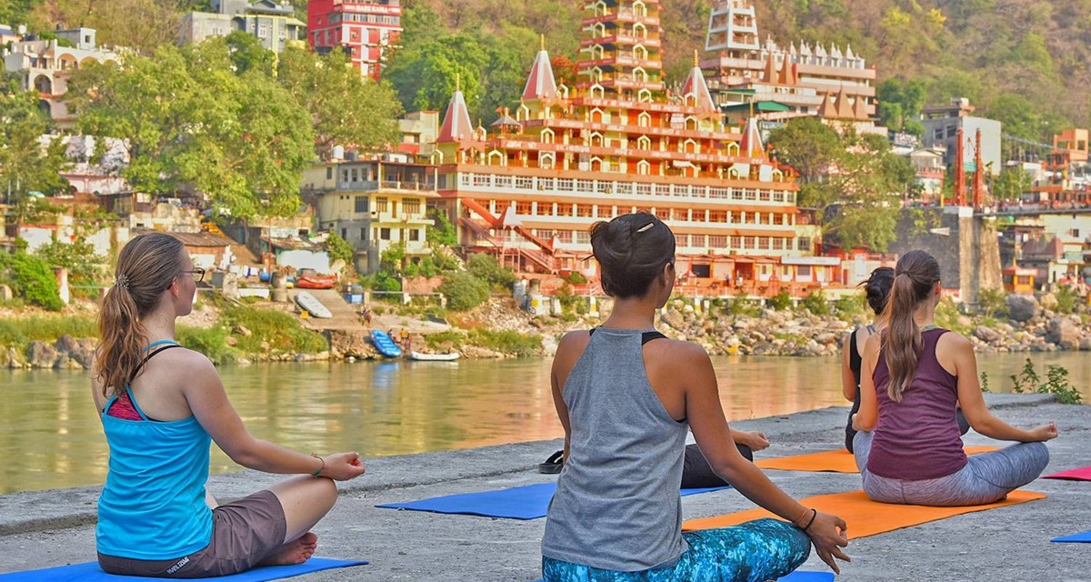Ấn Độ là quốc gia đang có lợi thế lớn trong phát triển du lịch yoga. Ảnh: TourRadar