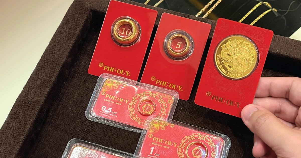 Giá vàng nhẫn 4 số 9 tăng mạnh hơn vàng miếng SJC