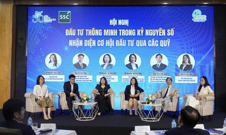 Phần tọa đàm, trao đổi và hỏi đáp tại hội nghị. Ảnh: Uỷ ban Chứng khoán Nhà nước.