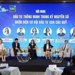Phần tọa đàm, trao đổi và hỏi đáp tại hội nghị. Ảnh: Uỷ ban Chứng khoán Nhà nước.
