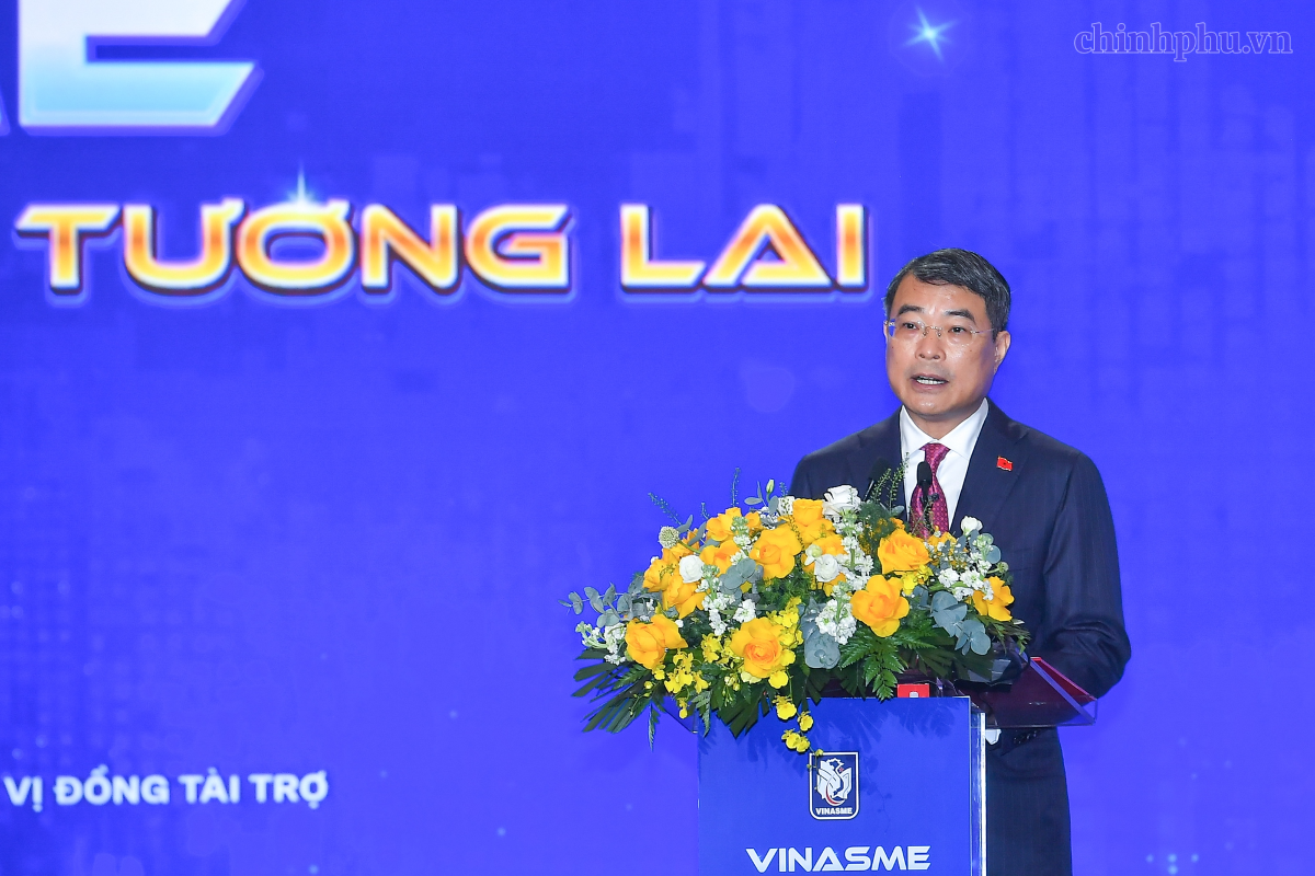 Thủ tướng Chính phủ Lê Minh Hưng phát biểu tại lễ kỷ niệm 20 năm thành lập Hiệp hội Doanh nghiệp nhỏ và vừa Việt Nam. Ảnh: chinhphu.vn.