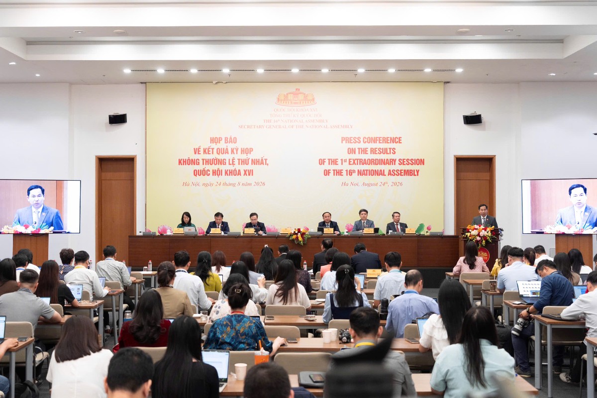 Toàn cảnh buổi họp báo về kết quả Kỳ họp không thường lệ thứ Nhất, Quốc hội khóa XVI. Ảnh: Quốc hội.