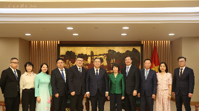Permanent Deputy PM hosts heads of two leading Chinese groups