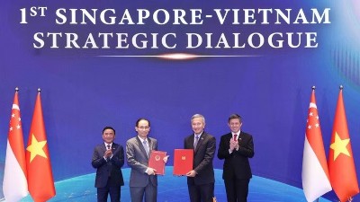 Vietnam, Singapore eye top strategic tech partner status in SE Asia