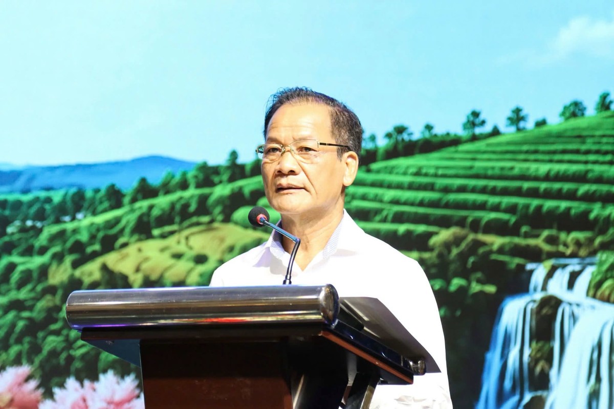 Phó Chủ tịch Hiệp hội Du lịch Việt Nam Nguyễn Hồng Hải tham vấn các giải pháp phát triển du lịch tỉnh Lâm Đồng giai đoạn 2026 - 2030. Ảnh: Cổng thông tin điện tử Lâm Đồng
