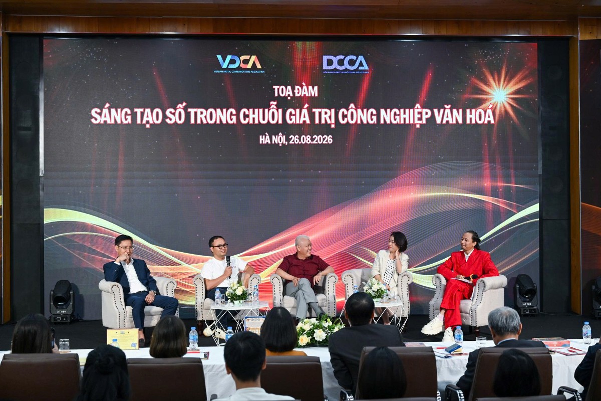 Toàn cảnh toạ đàm. Ảnh: Minh Sơn.