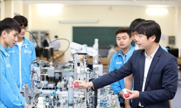Xây dựng Nghị định mới về trợ cấp xã hội và hỗ trợ nội trú cho người học