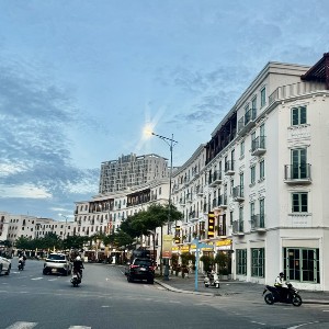Điều doanh nghiệp cần không phải là điều kiện tối ưu, mà là điều kiện có thể xây dựng. Ảnh: Hạnh Vân