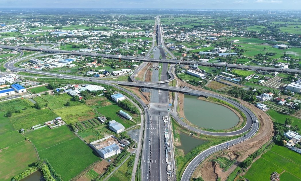 Cao tốc Bến Lức – Long Thành dự kiến đưa vào khai thác toàn tuyến vào tháng 9/2026.