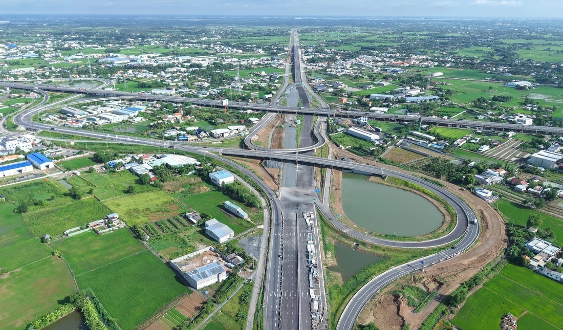 Cao tốc Bến Lức – Long Thành dự kiến đưa vào khai thác toàn tuyến vào tháng 9/2026.