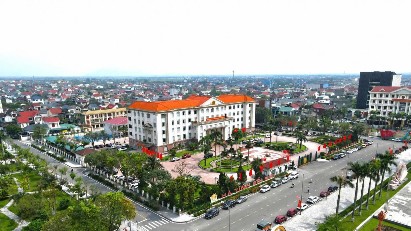 Ha Tinh launches online channel to address business difficulties