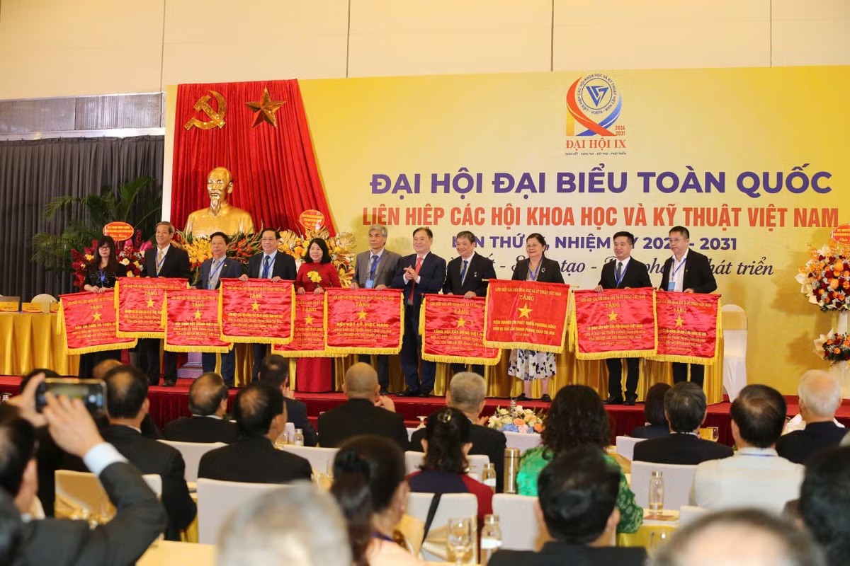 Các tập thể vinh dự được tặng Cờ thi đua của Liên hiệp các Hội Khoa học và Kỹ thuật Việt Nam