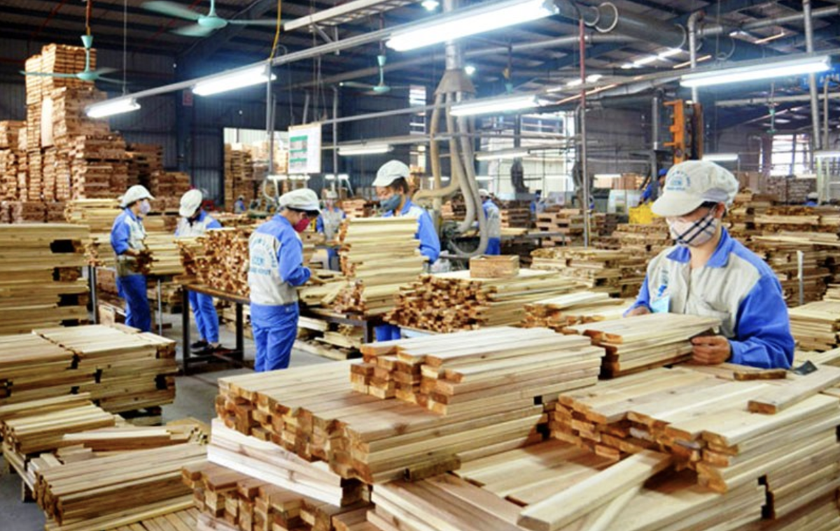 Ngành Gỗ và Nội thất Việt Nam đứng trước yêu cầu nâng cao năng lực quản trị để mở rộng xuất khẩu và tham gia sâu hơn vào chuỗi cung ứng toàn cầu.
