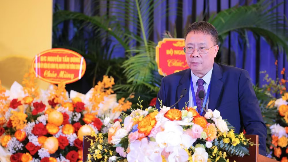 Giáo sư, Viện sĩ Châu Văn Minh phát biểu nhận nhiệm vụ. Ảnh: Lý Hà.