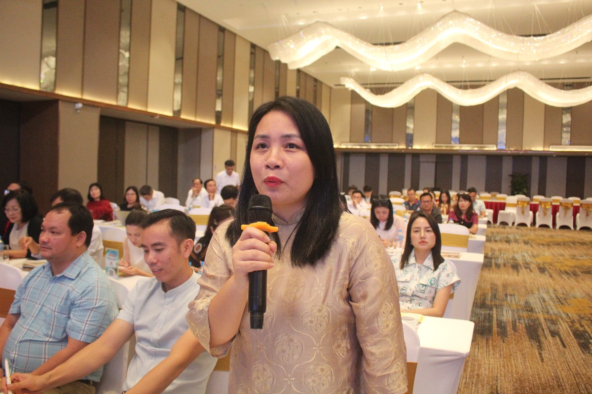 Bà Nguyễn Thị Hà: "Sầm Sơn nên nghiên cứu tổ chức các concert, sự kiện âm nhạc quy mô lớn để thu hút khách". Ảnh: Chu Khôi.
