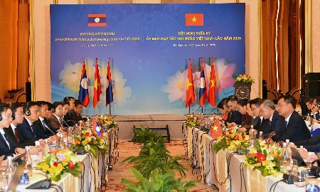 Việt Nam - Lào thúc đẩy các dự án kết nối hạ tầng, tăng cường hợp tác kinh tế