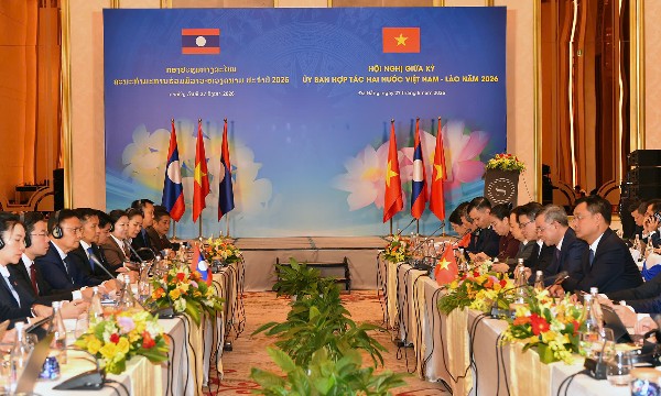 Việt Nam - Lào thúc đẩy các dự án kết nối hạ tầng, tăng cường hợp tác kinh tế