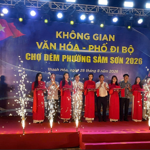 Khai trương Không gian Văn hóa - Phố đi bộ - Chợ đêm Sầm Sơn. Ảnh: UBND phường Sầm Sơn.