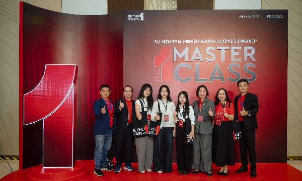 Đi làm vài năm, nhiều người trẻ nhận ra: Ổn định thôi có thể chưa đủ